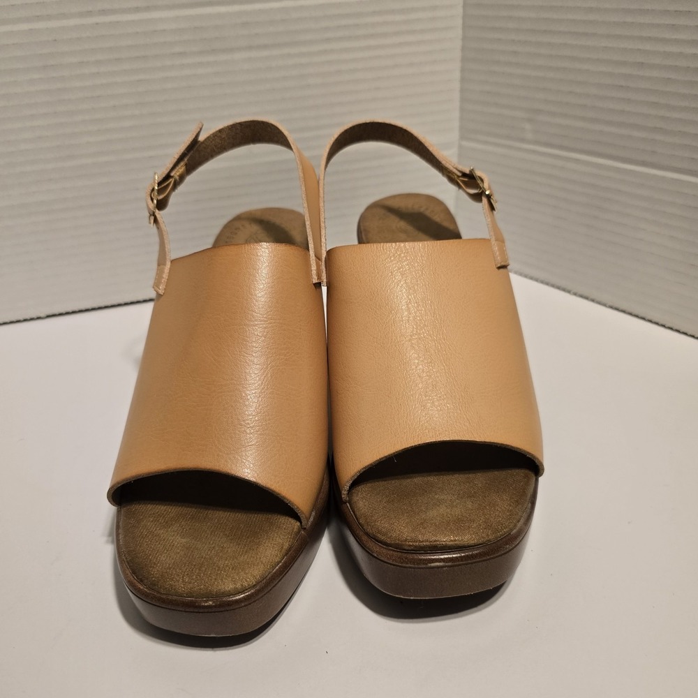 Secret Celebrity‎ Size 9 Tan Leather Peep-Toe Slingback Sandals